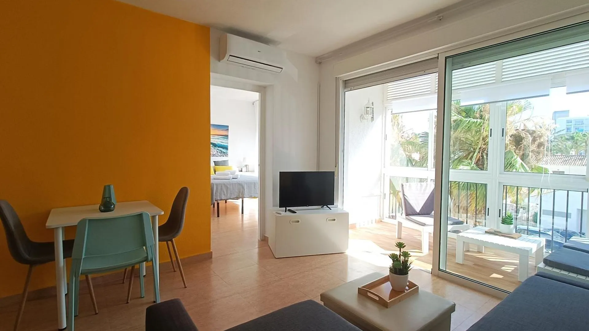 Apto Tropicana Con Salida Directa Al Mar Y Piscina 로쿠타스드마르 0*,