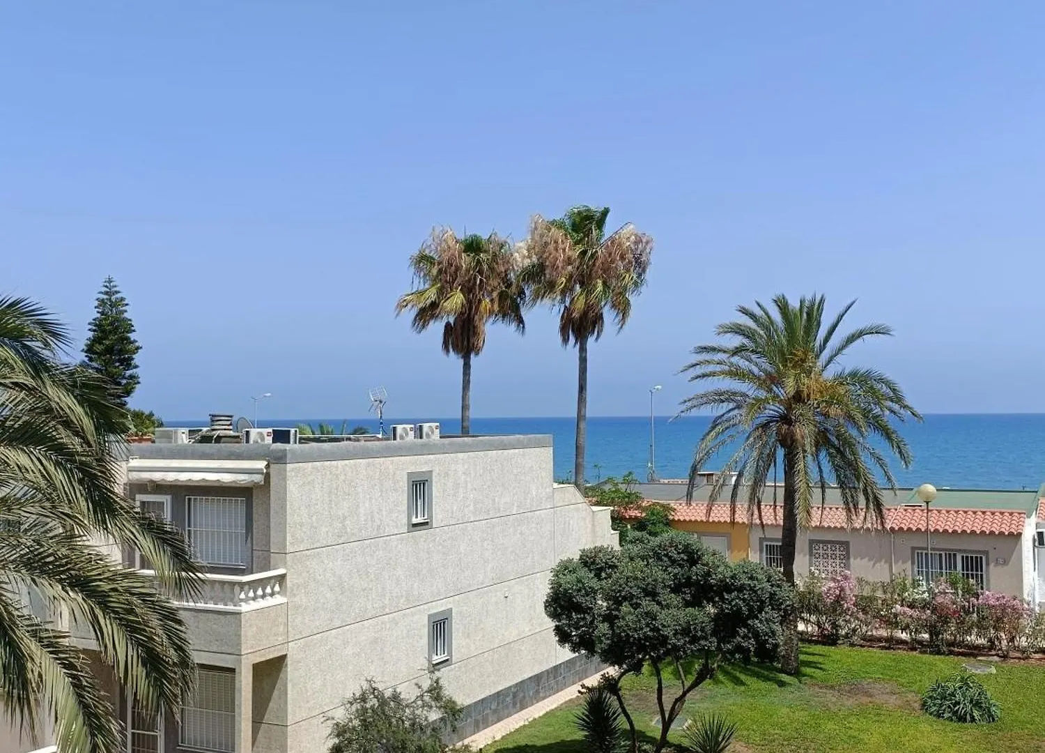 Apto Tropicana Con Salida Directa Al Mar Y Piscina Roquetas de Mar 0*,